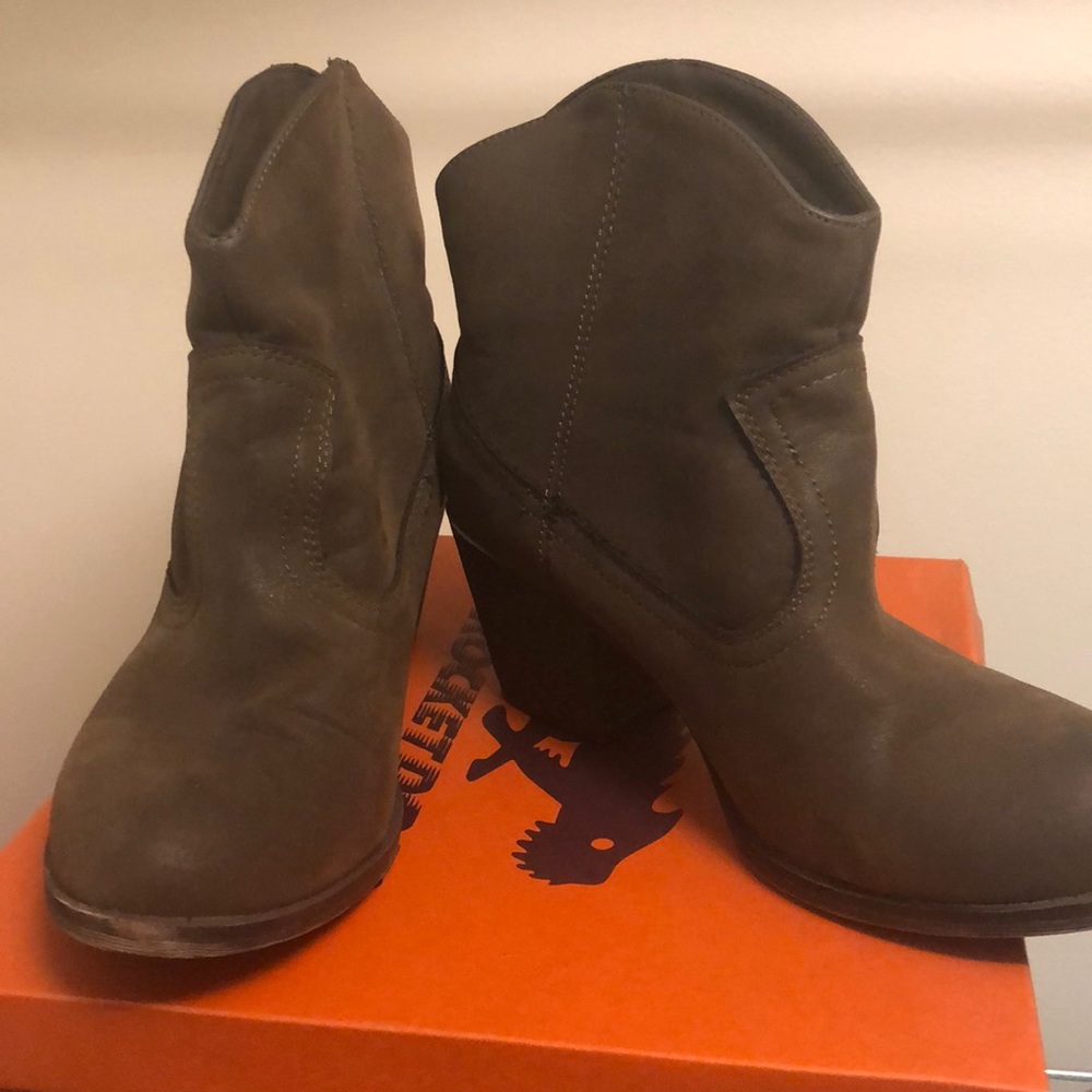 Rocket dog booties